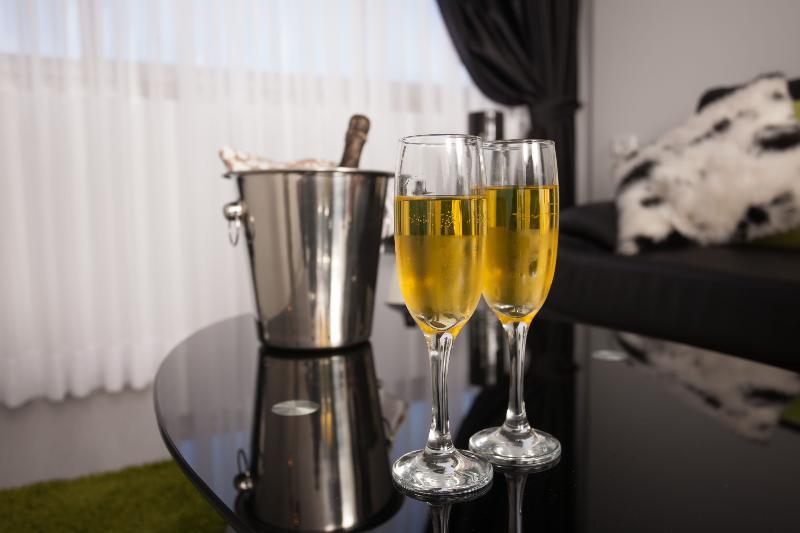 Elis Boutique Hotel Bat Yam Buitenkant foto