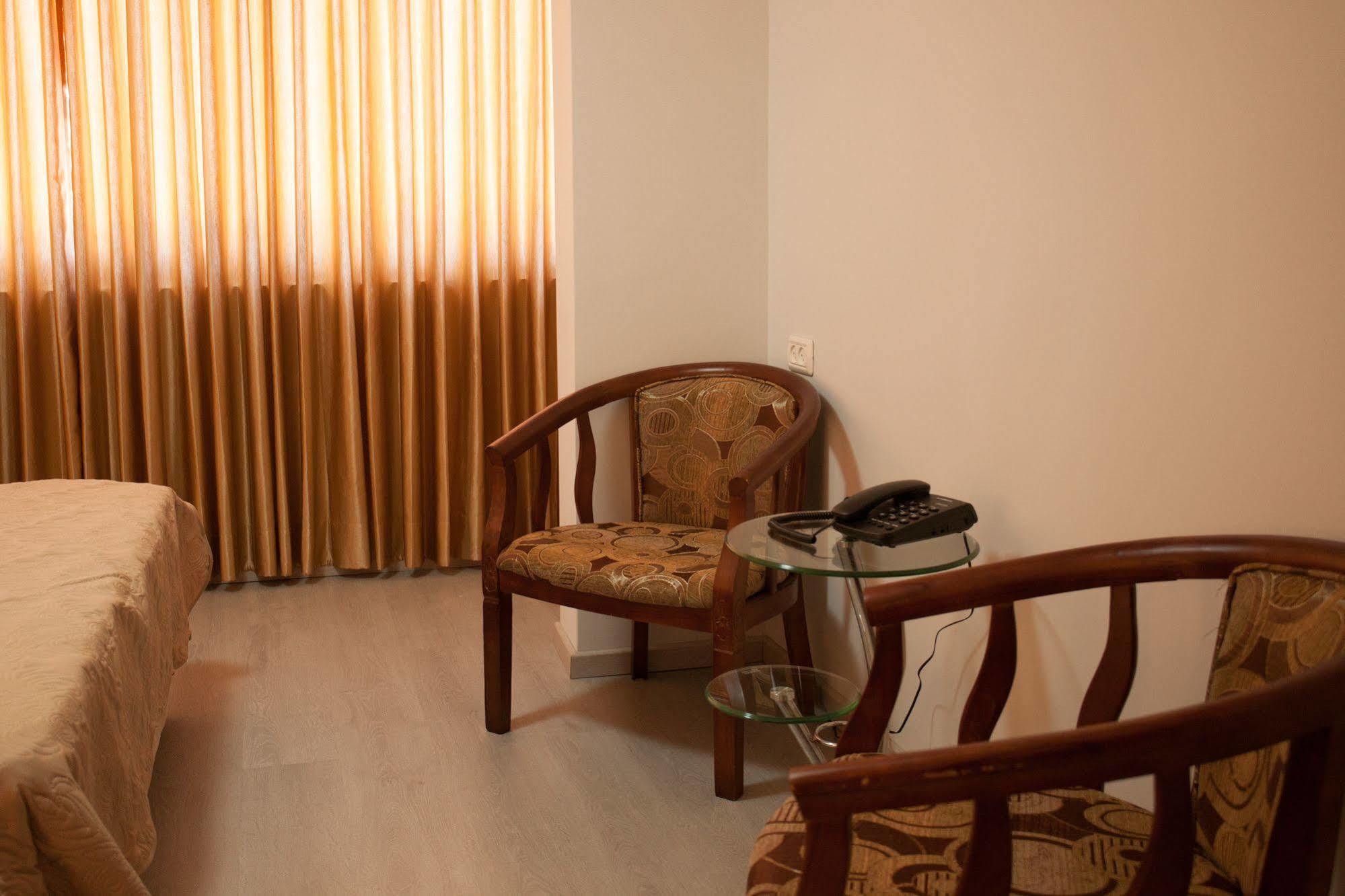 Elis Boutique Hotel Bat Yam Buitenkant foto