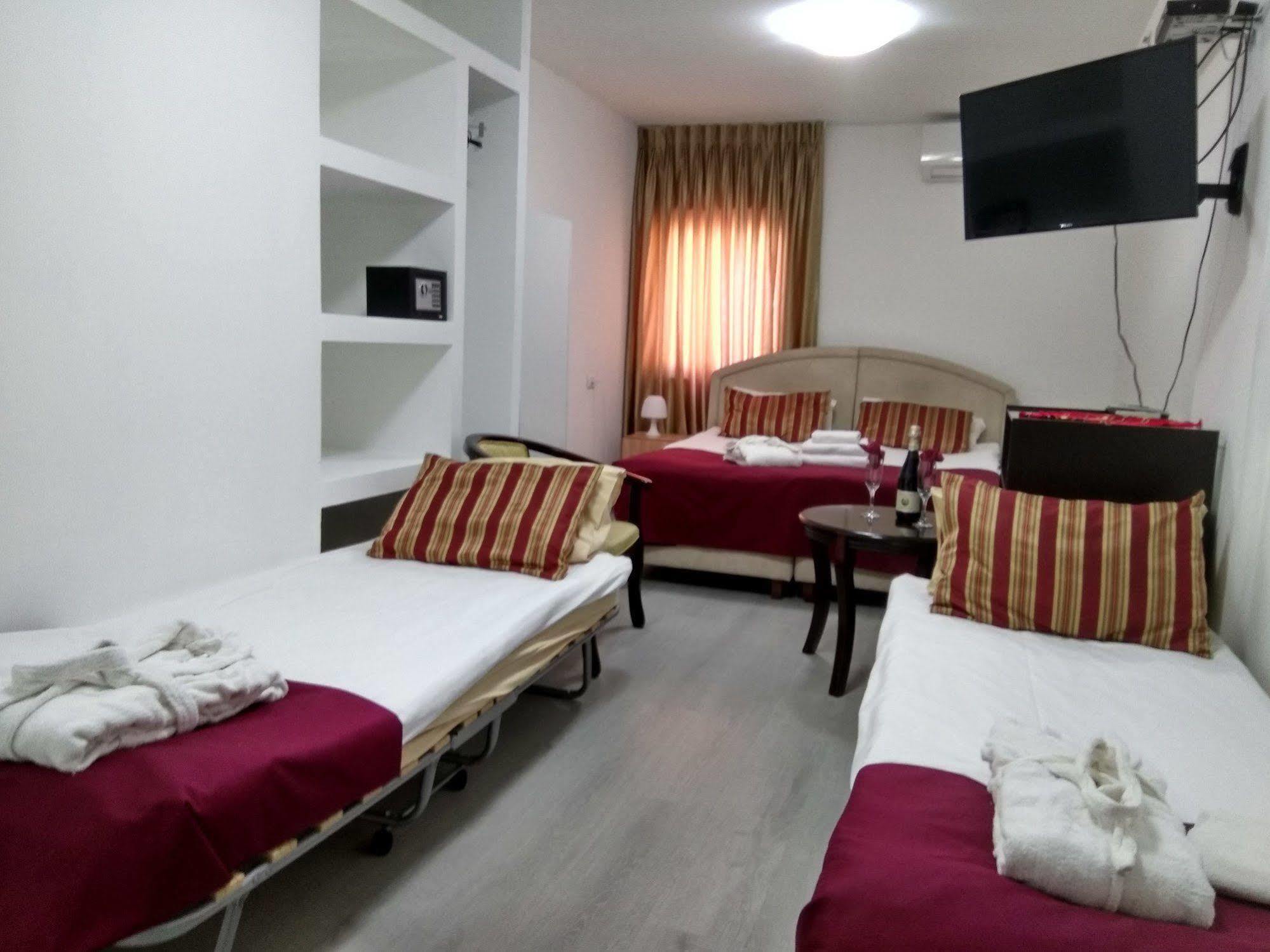 Elis Boutique Hotel Bat Yam Buitenkant foto