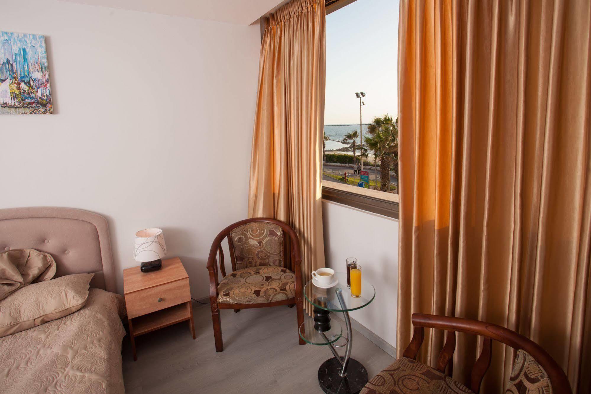 Elis Boutique Hotel Bat Yam Buitenkant foto